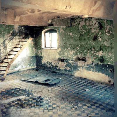 abandoned green room